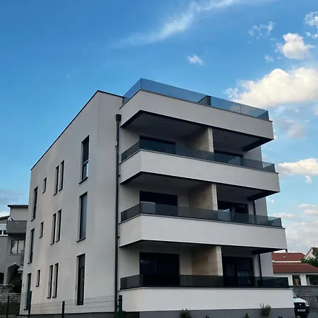 Luvigo Luxury Апартаменты